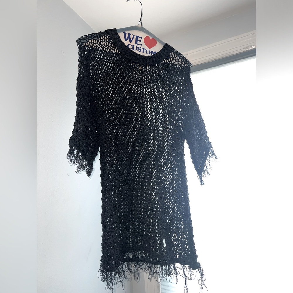 Distressed Short Sleeve Sweater Layering Tunic | Size Small